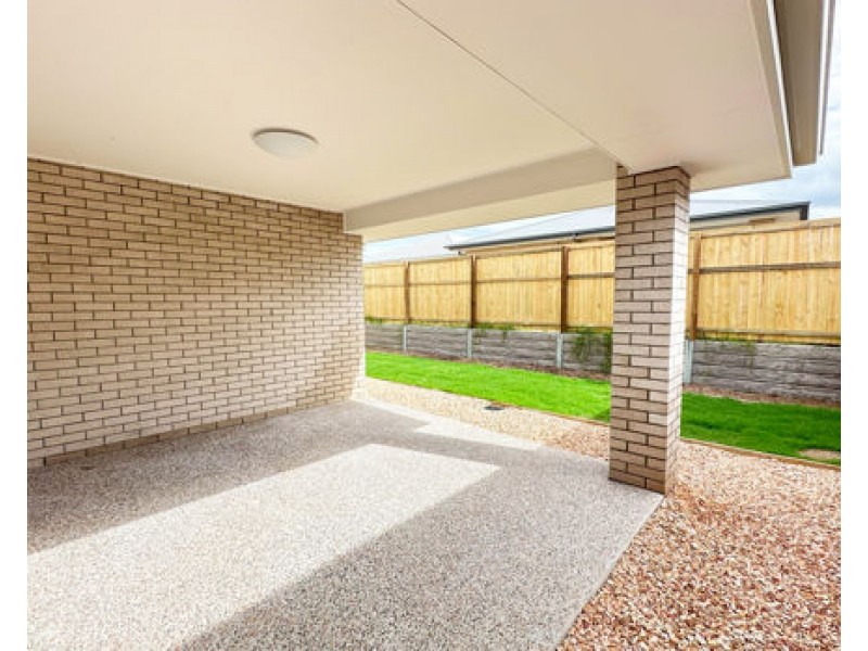 13 Doran Circuit, Park Ridge QLD 4125