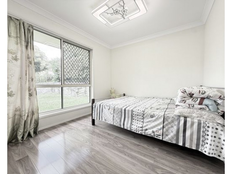 26 Davies Street, Goodna QLD 4300