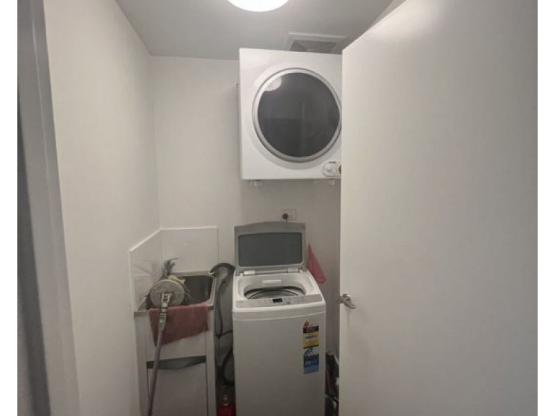 10609/16 Edmondstone Street, South Brisbane QLD 4101