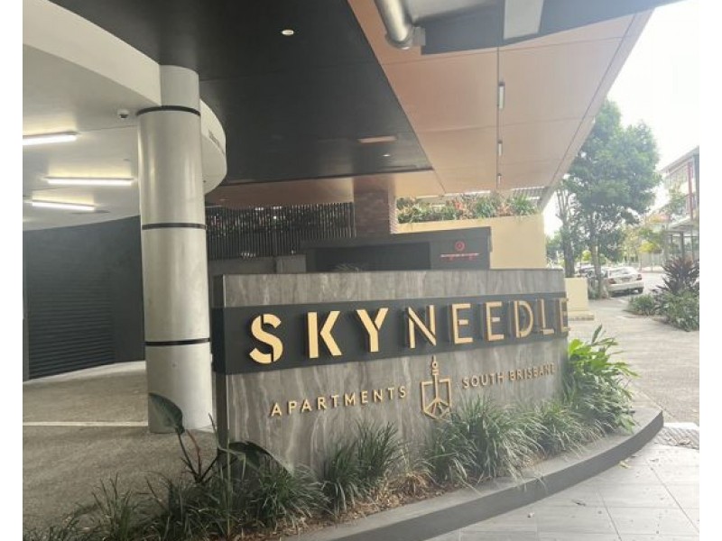 10609/16 Edmondstone Street, South Brisbane QLD 4101