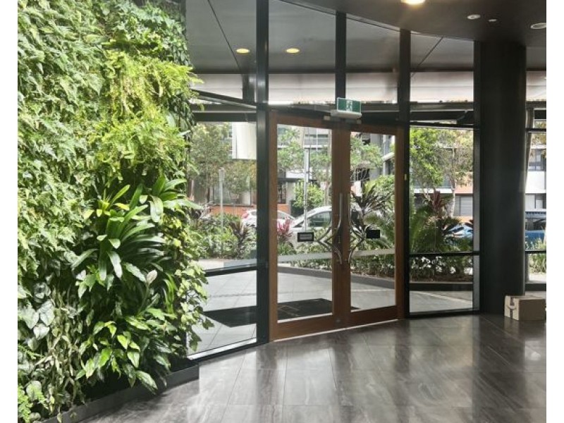 10609/16 Edmondstone Street, South Brisbane QLD 4101