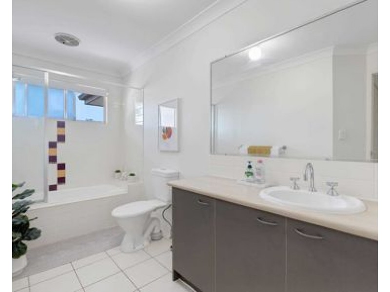 29/8 Earnshaw Street, Calamvale QLD 4116