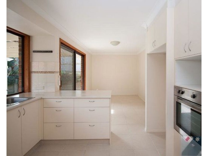 10 Pappas Way, Carrara QLD 4211