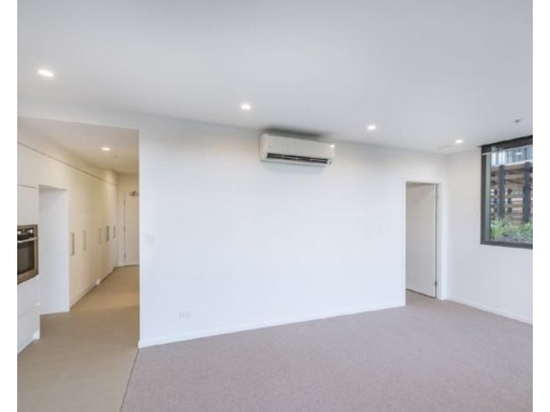 30405/300 Old Cleveland Road, Coorparoo QLD 4151