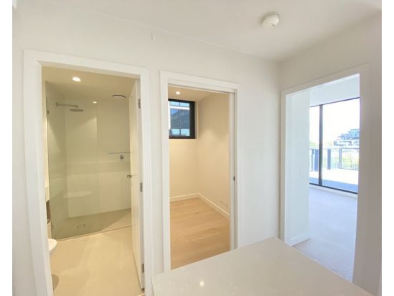 402/140 Dudley Street, West Melbourne VIC 3003