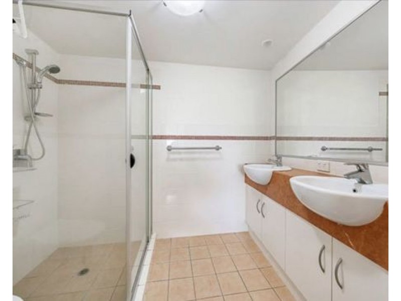 116 /137 Laver Drive, Robina QLD 4226