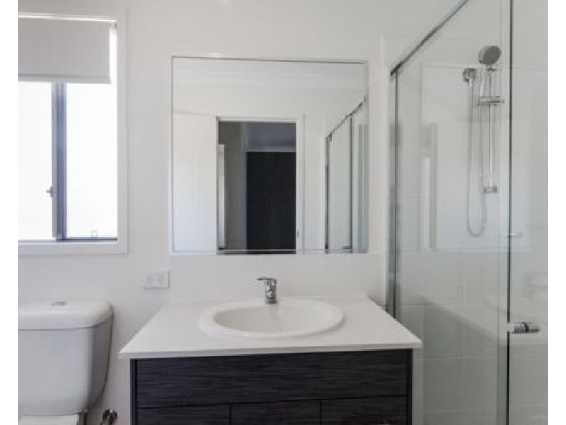 11 SPLENDID CLOSE, Pallara QLD 4110