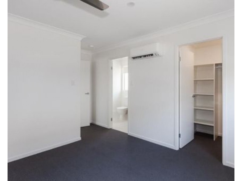 11 SPLENDID CLOSE, Pallara QLD 4110