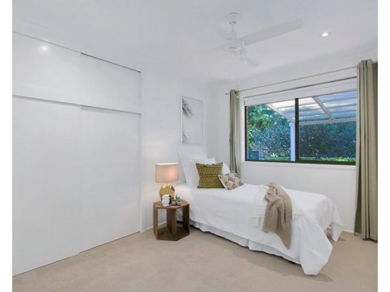 1 Coolehull St, The Gap QLD 4061