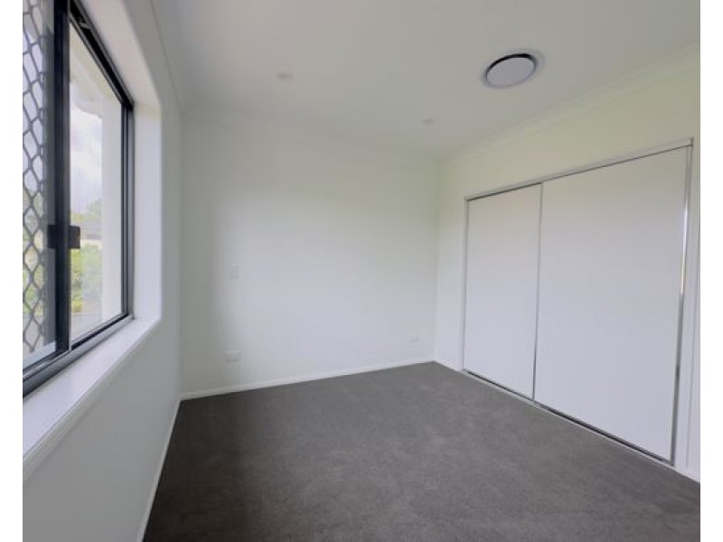 4 92 Frizzell Street, Stretton QLD 4116