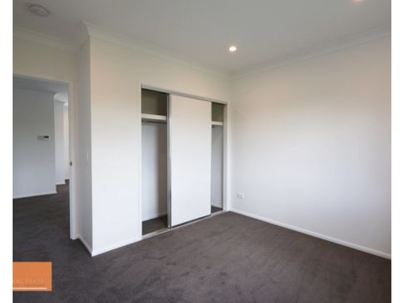 4 92 Frizzell Street, Stretton QLD 4116