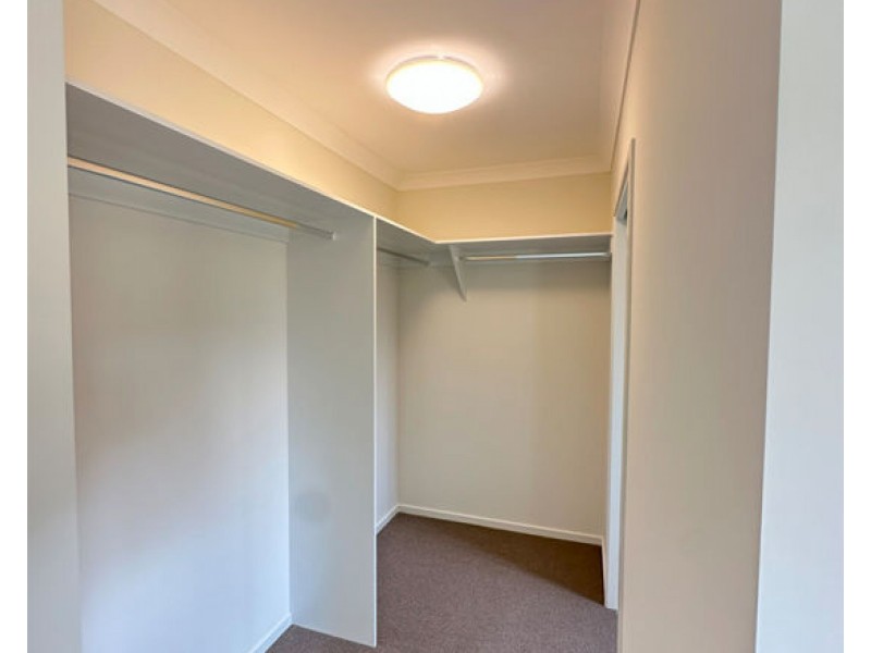 17 Doran Circuit, Park Ridge QLD 4125