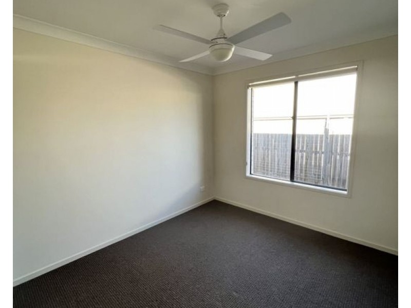 23 eagleton Crescent, Leichhardt QLD 4305
