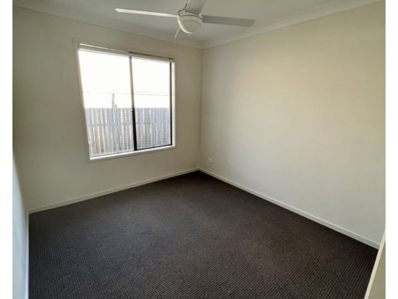 23 eagleton Crescent, Leichhardt QLD 4305