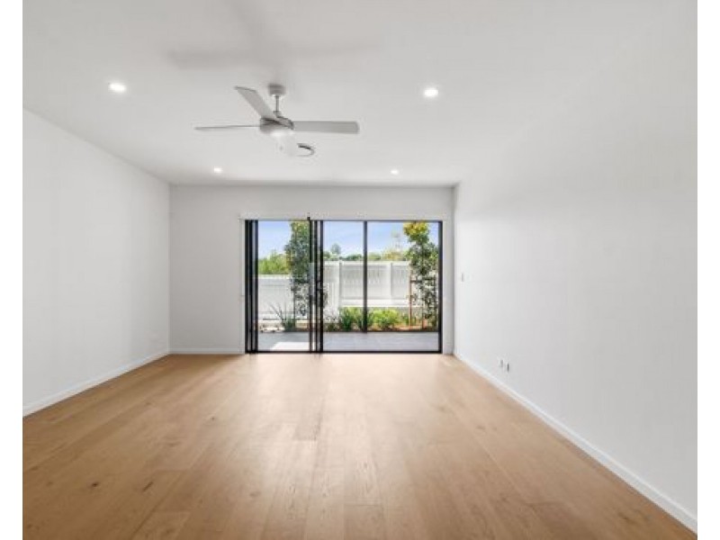 66/7 Lawrence Lyons Place, Kenmore QLD 4069