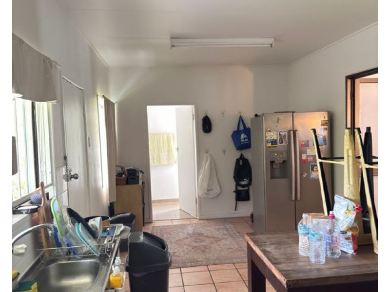 97 Baines Street, Kangaroo Point QLD 4169