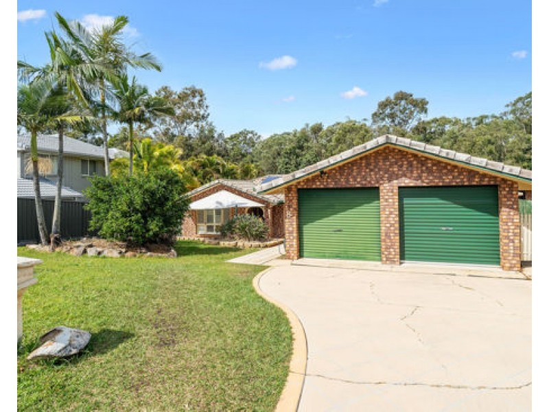 8 EVEREST DRIVE, Southport QLD 4215