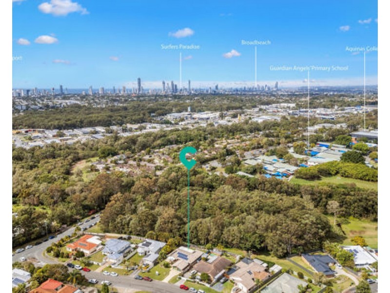 8 EVEREST DRIVE, Southport QLD 4215