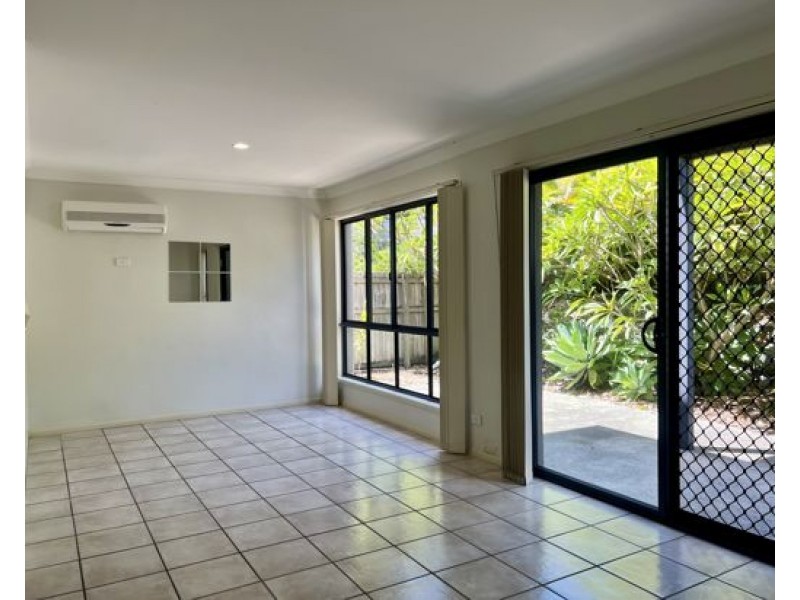 97 31 Archipelago St, Pacific Pines QLD 4211