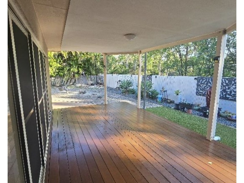 9 Ablington Way., Carindale QLD 4152