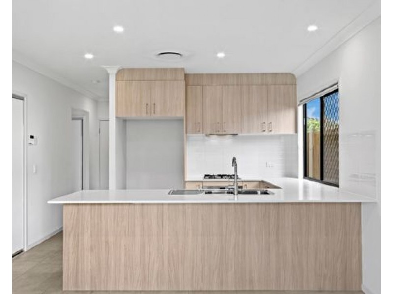 81 Montgomery Circuit, Pallara QLD 4110