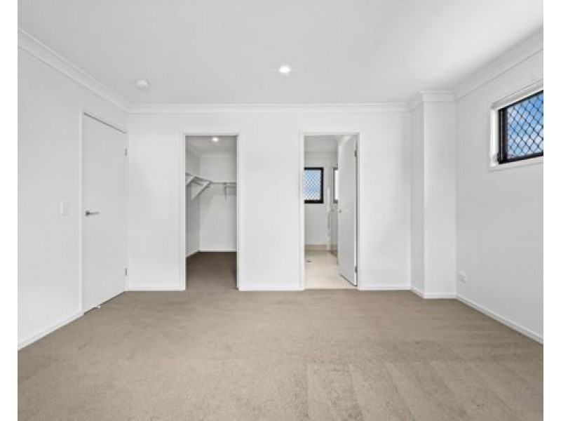 81 Montgomery Circuit, Pallara QLD 4110