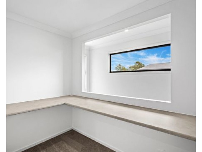 81 Montgomery Circuit, Pallara QLD 4110