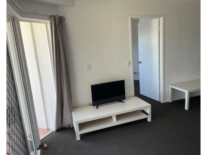 164/7 Redondo Avenue, Miami QLD 4220