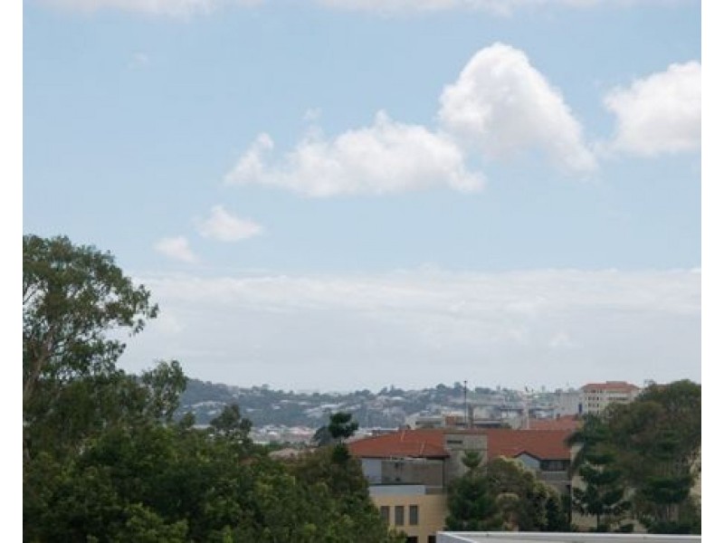 Unit 221/23 Robinson Place, Kelvin Grove QLD 4059