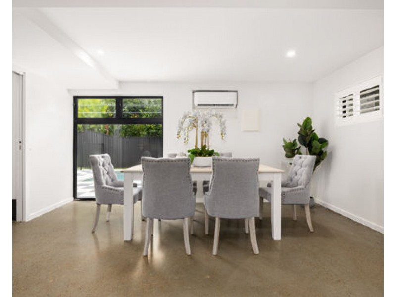 22 Gardenvale Steet, Holland Park West QLD 4121