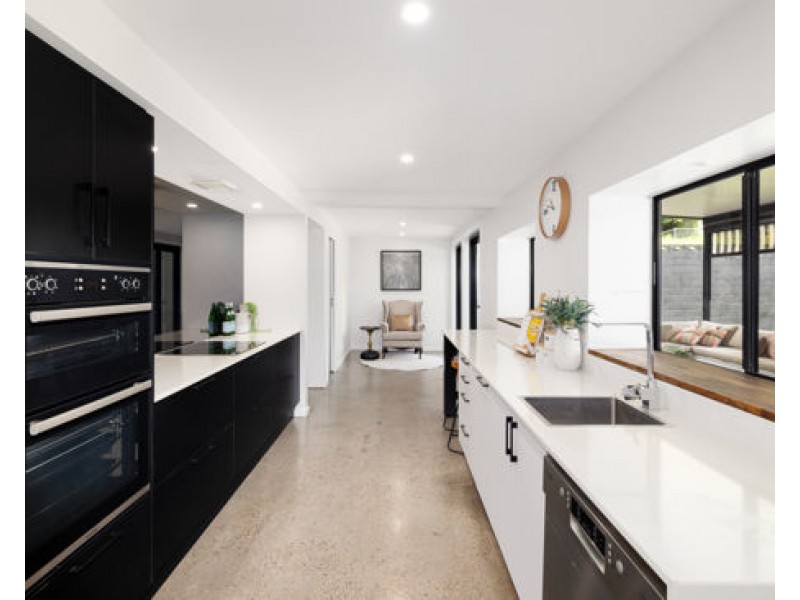 22 Gardenvale Steet, Holland Park West QLD 4121