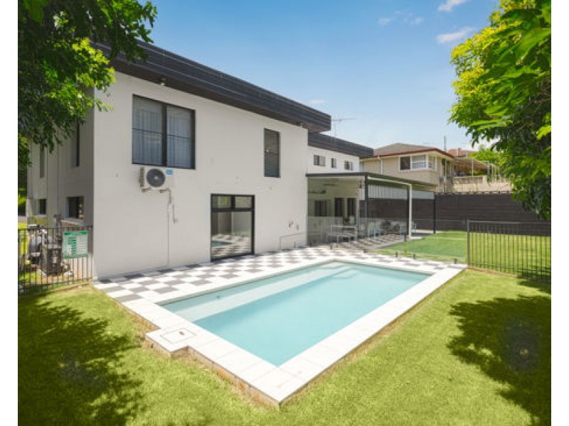 22 Gardenvale Steet, Holland Park West QLD 4121