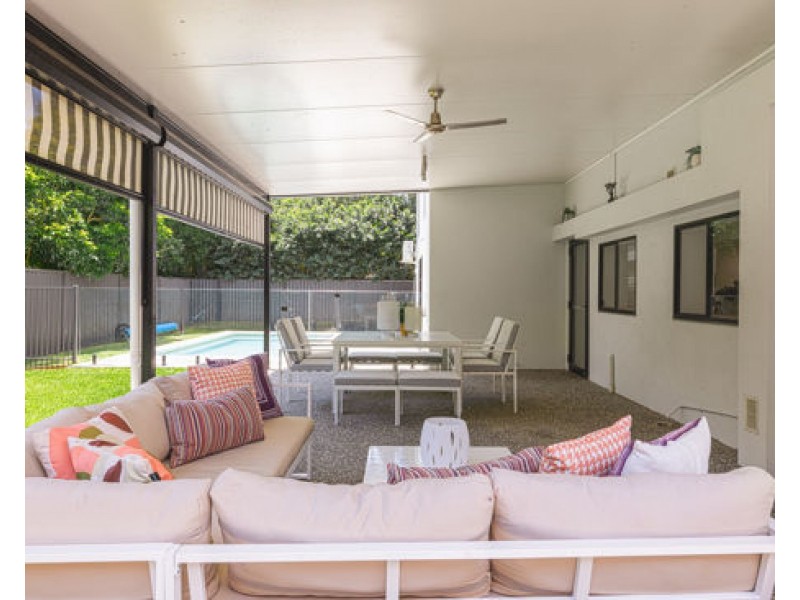 22 Gardenvale Steet, Holland Park West QLD 4121