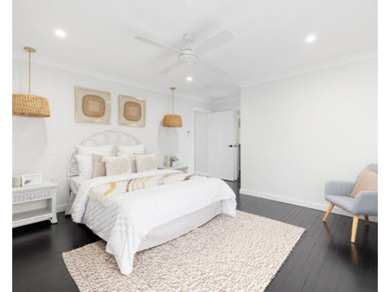 22 Gardenvale Steet, Holland Park West QLD 4121