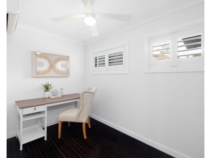 22 Gardenvale Steet, Holland Park West QLD 4121