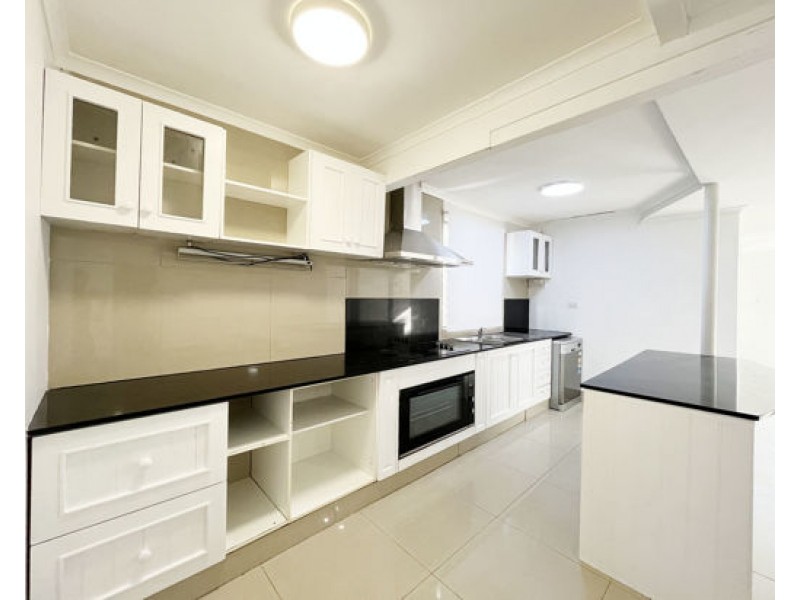 2/178 High Street, Southport QLD 4215