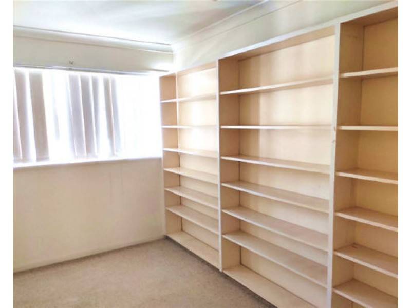 3 yale street, Robertson QLD 4109