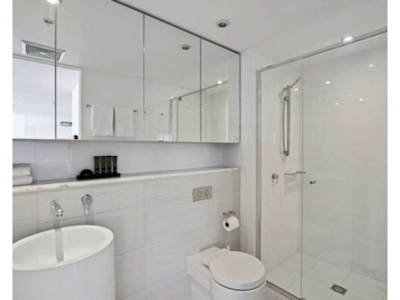 1 Oracle Boulevard, Broadbeach QLD 4218