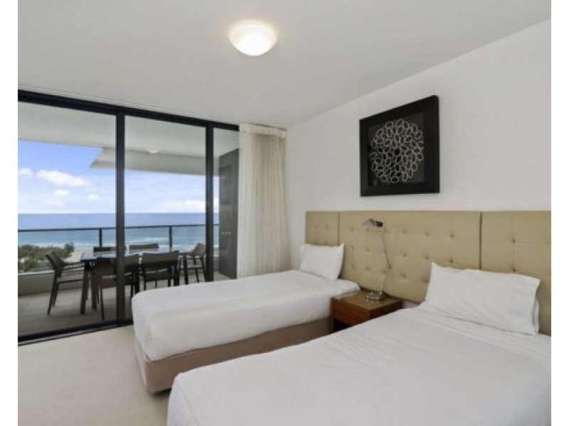 1 Oracle Boulevard, Broadbeach QLD 4218