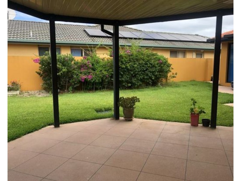 31 Nottinghill Gate Drive, Arundel QLD 4214