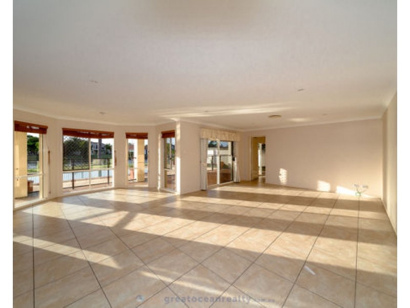 26 Sabrina Ave, Helensvale QLD 4212