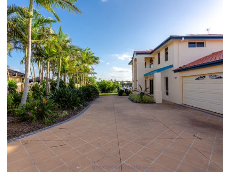 26 Sabrina Ave, Helensvale QLD 4212