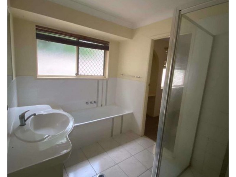 66 Hollywood Street, Runcorn QLD 4113