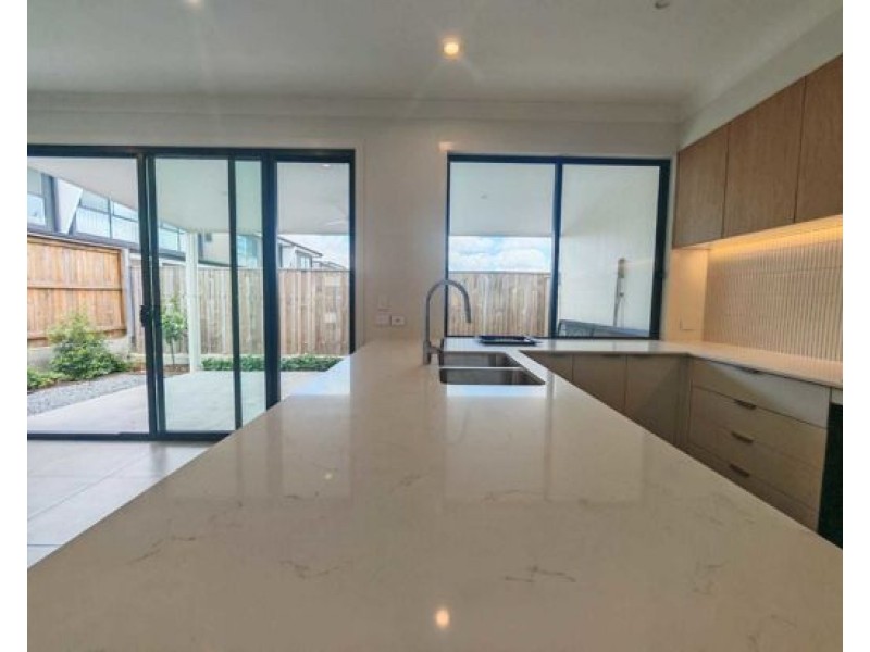 Lot 9 242 Englefield, Oxley QLD 4075