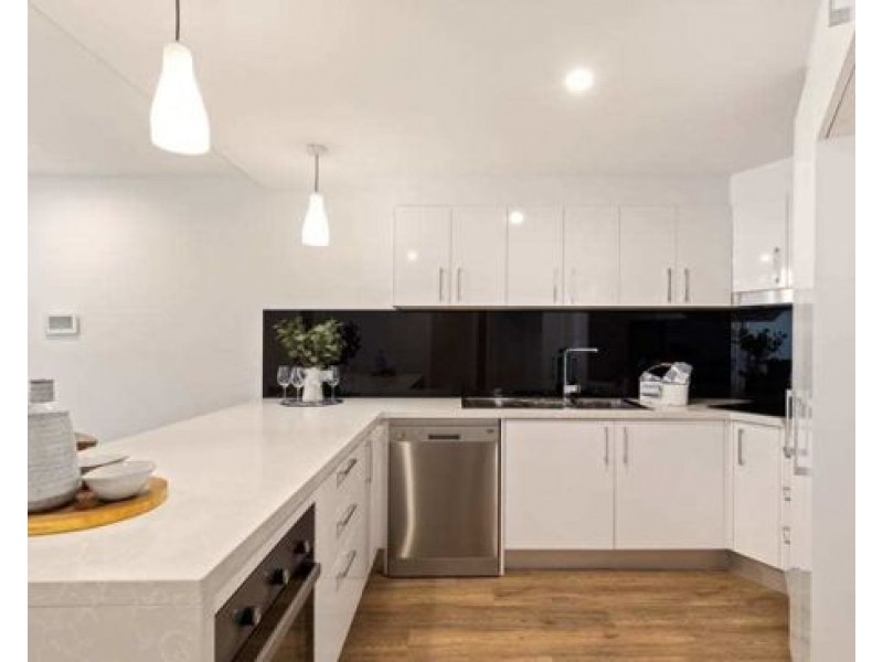 303/81 Sutton Street, Redcliffe QLD 4020