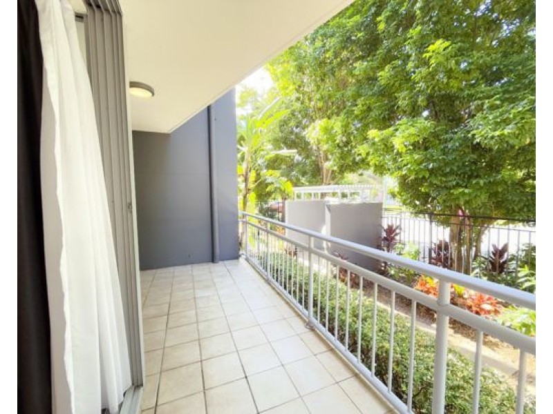 Unit 5/13-23 Bright Avenue, Labrador QLD 4215
