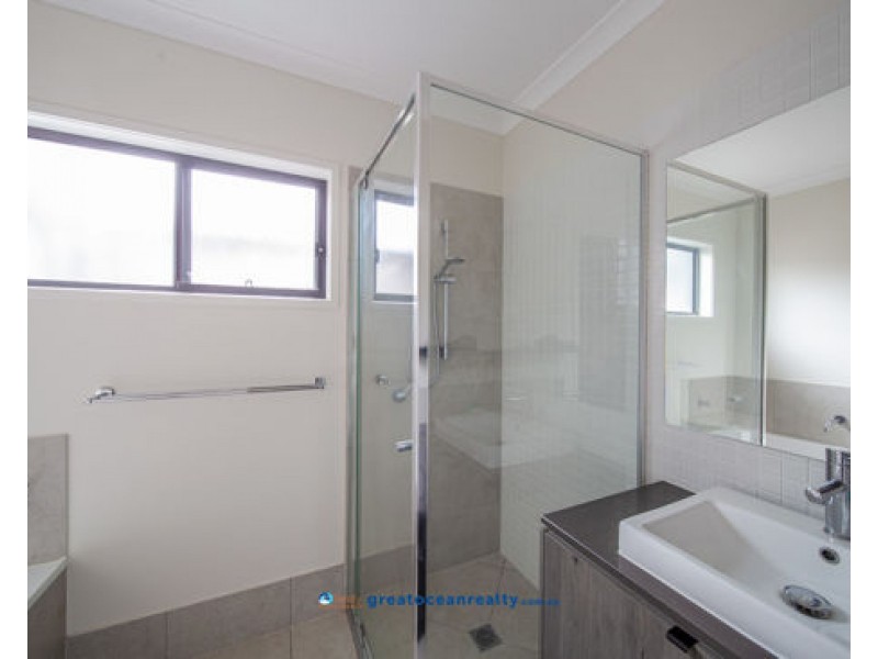31 Rivina Cct, Coomera QLD 4209