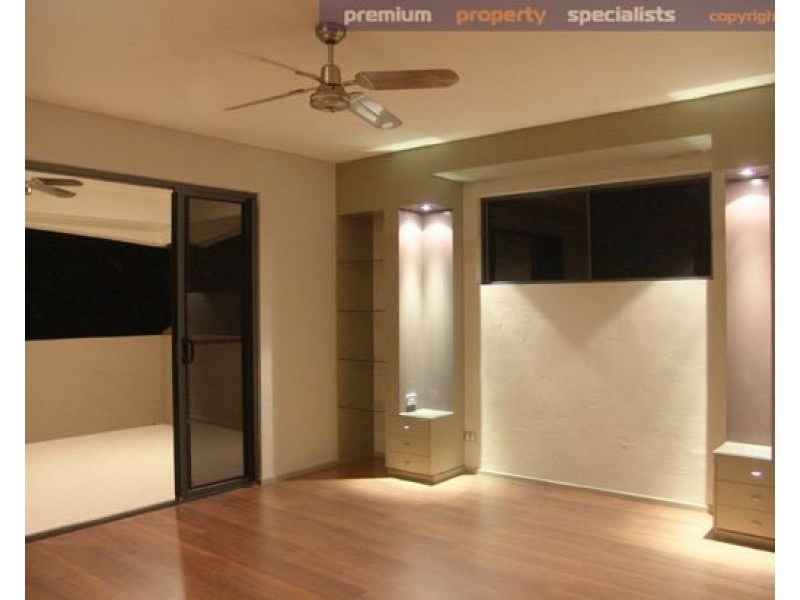 82 Cedar Rd, Palm Cove QLD 4879
