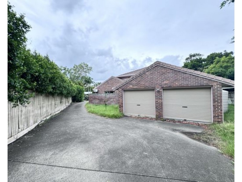 8 Melba Court, Mount Ommaney QLD 4074