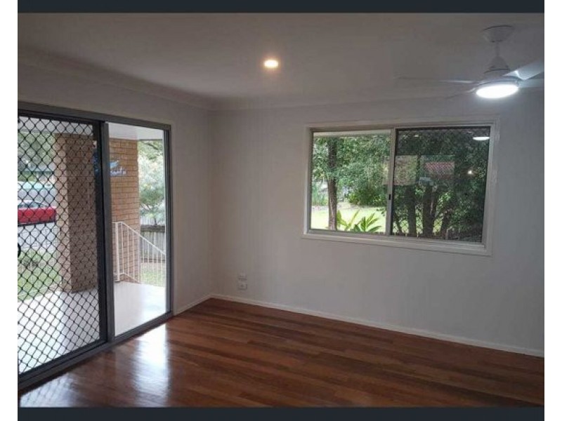 28 Bloodwood Cres, Molendinar QLD 4214